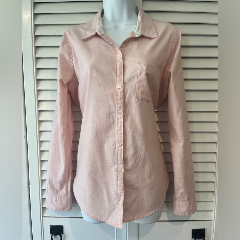 A&F Women’s Oxford Button Down Medium